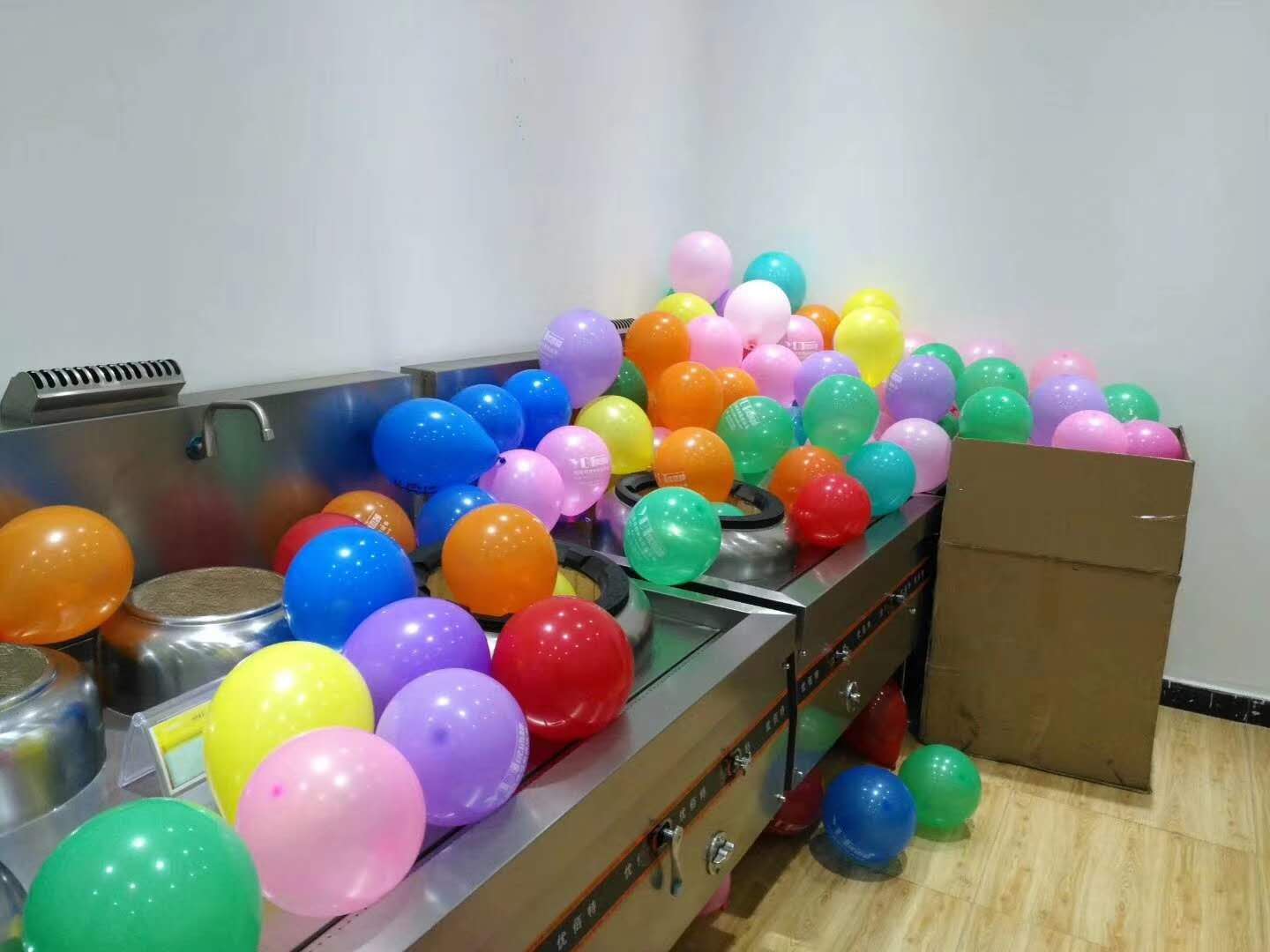 成都叼嘿软件下载大全設備公司叼嘿软件大全年會籌備照片