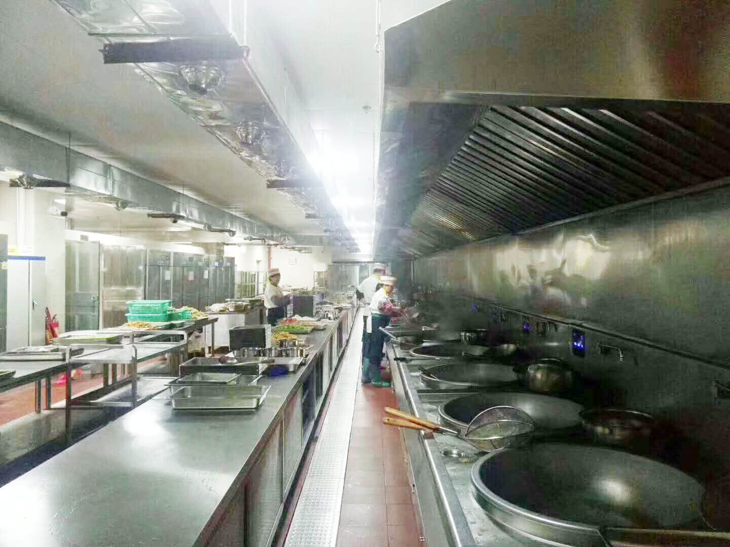 商用叼嘿软件下载大全設備市場