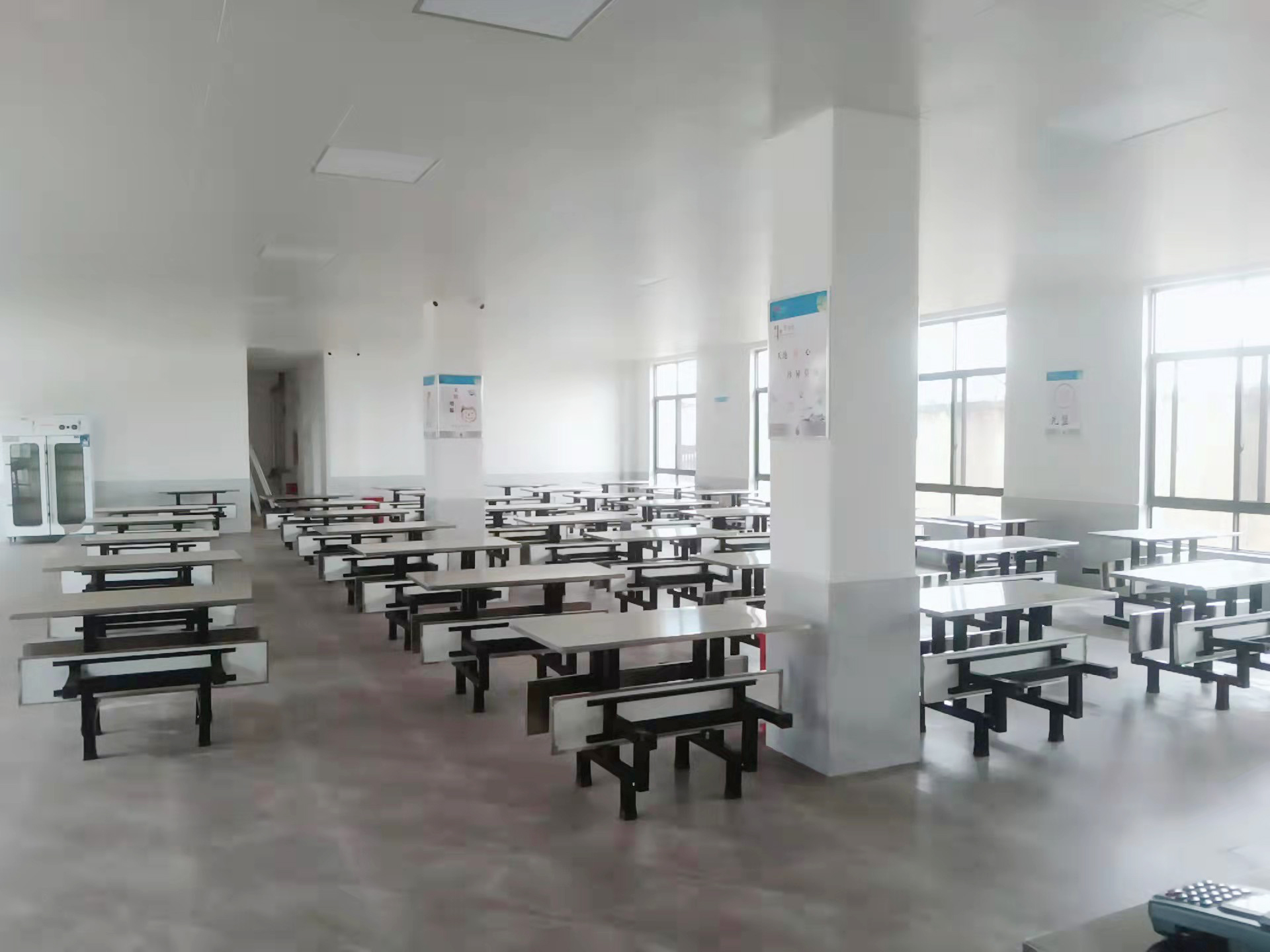 大型學校叼嘿软件下载大全設備