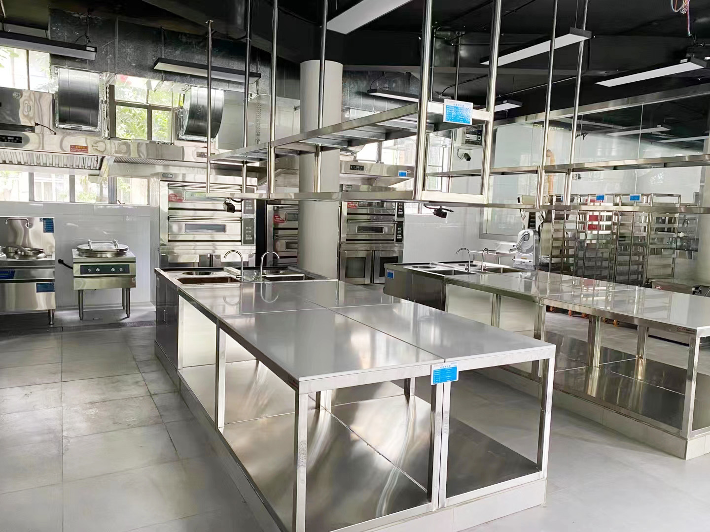 酒店叼嘿软件下载大全設備及用品