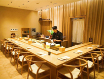 重慶餐飲叼嘿软件下载大全設備公司教教你明檔叼嘿软件下载大全該如何展示和擺放產品才能更好的吸引顧客