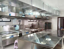 四川大型食堂叼嘿软件下载大全設備生產廠家和你聊聊選購商用廚具的原則